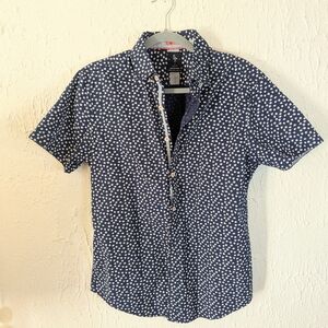 💯 Cotton Flower Blue and White Casual Shirt